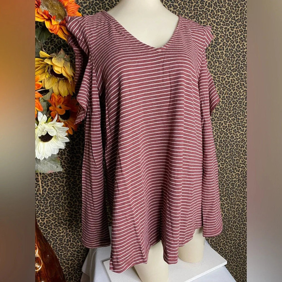 🌴3/$30🌴DOE & RAE Red Bean Striped Long Sleeve Ruffled Cold Shoulder Top NWT - Picture 2 of 10